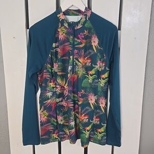 Title Nine Womens Sunbuster 1/2 Zip Rashguard Top Green Molokai Print Large